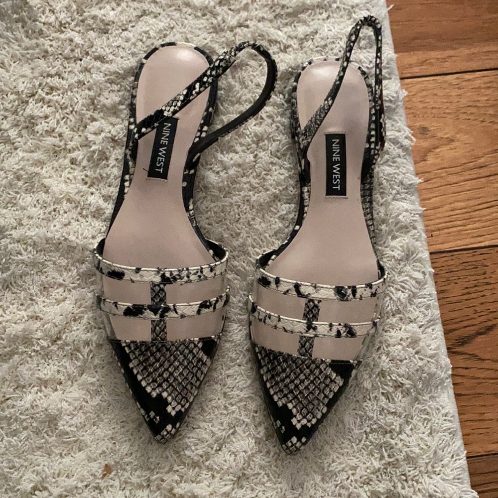 Nine West flats, size 5